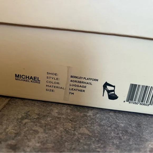 Michael Kors Berkley Platform -“Luggage” color leather, size 7M - Picture 7 of 7